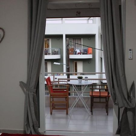 Zoe Apartments Толон Экстерьер фото