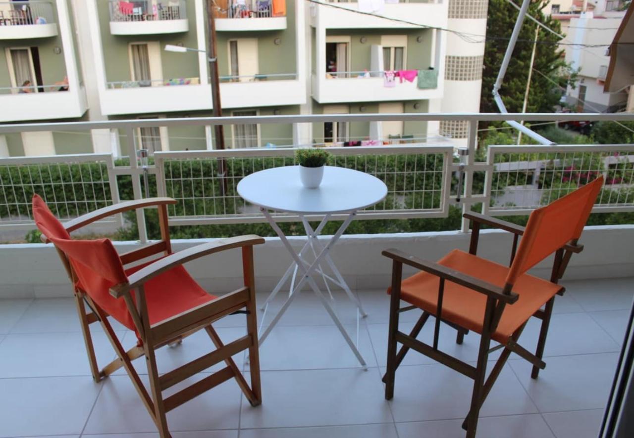 Zoe Apartments Толон Экстерьер фото